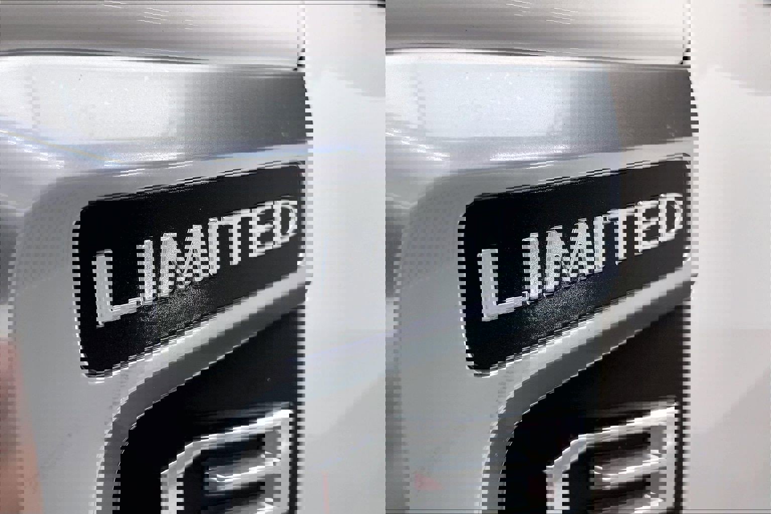 Used 2019 Ford F250 Limited image 7