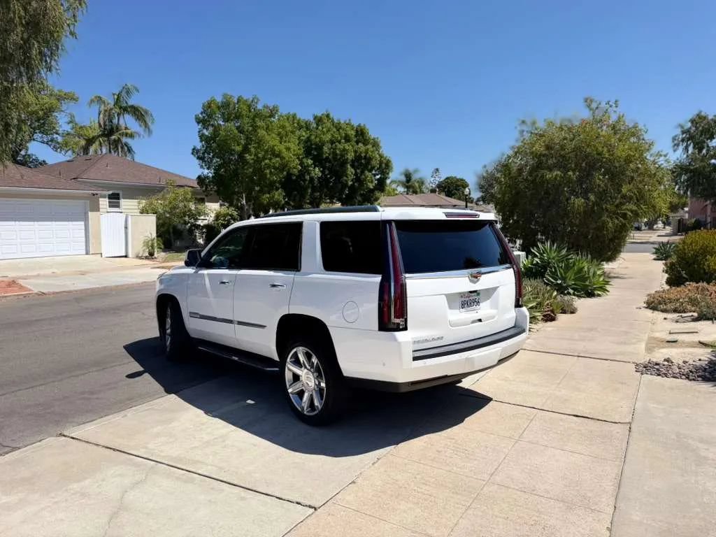 Used 2020 Cadillac Escalade Luxury RWD image 22