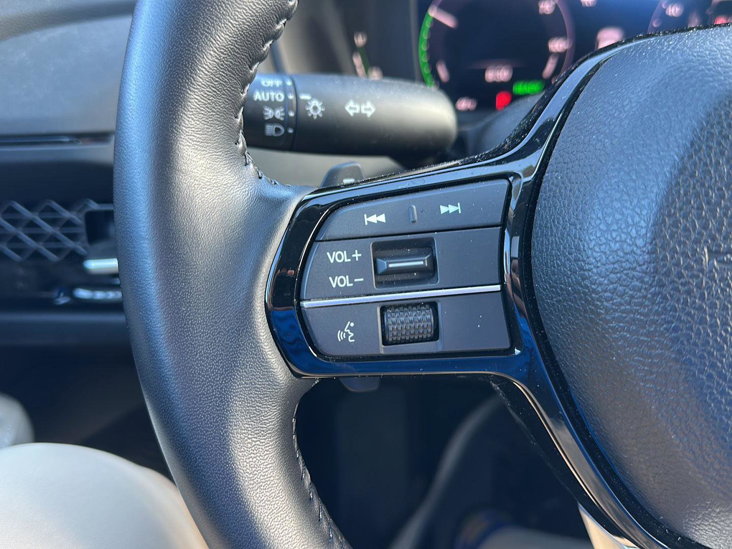 Used 2023 Honda Accord Touring image 14