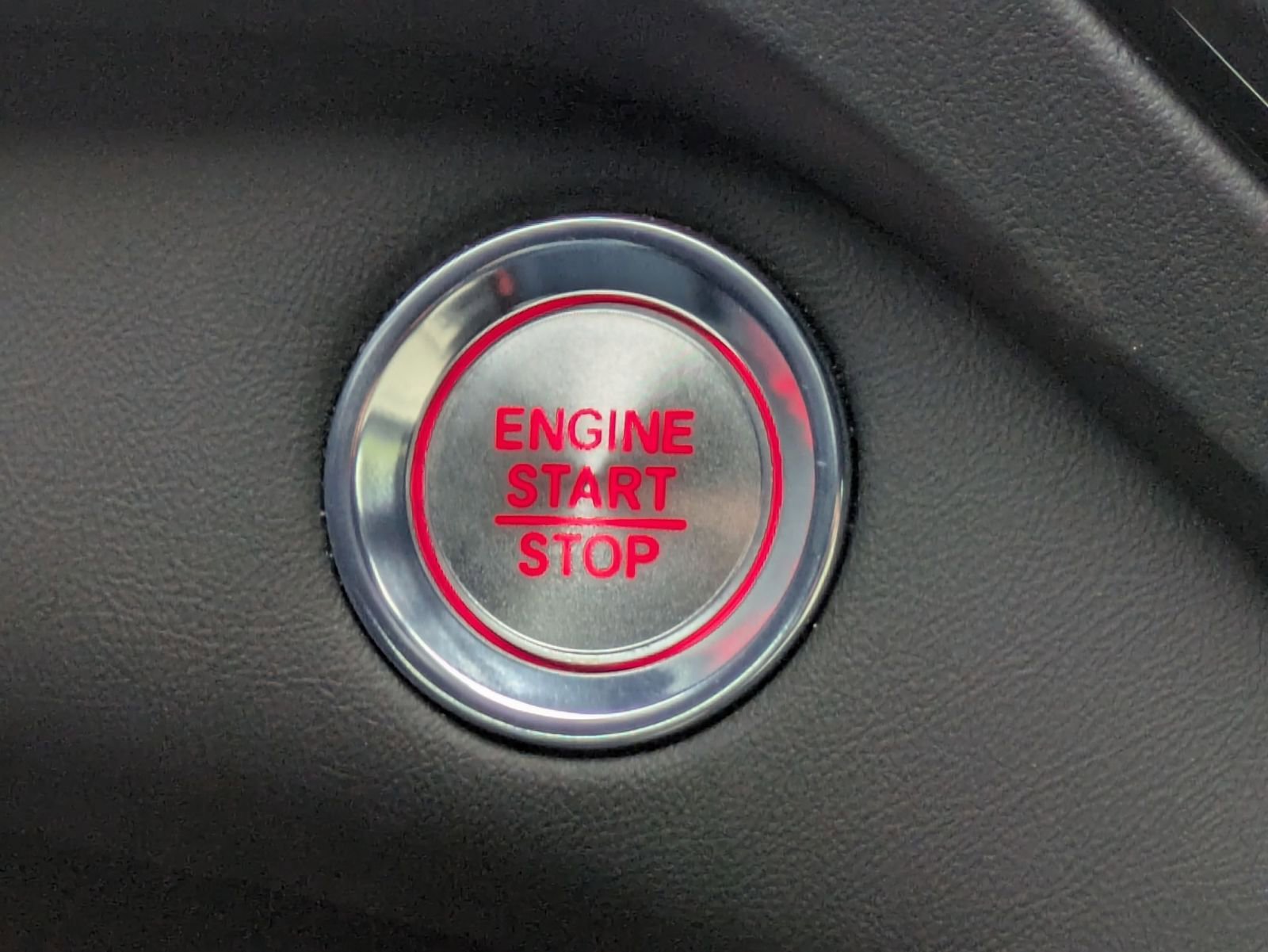 Certified 2025 Acura RDX SH-AWD image 16