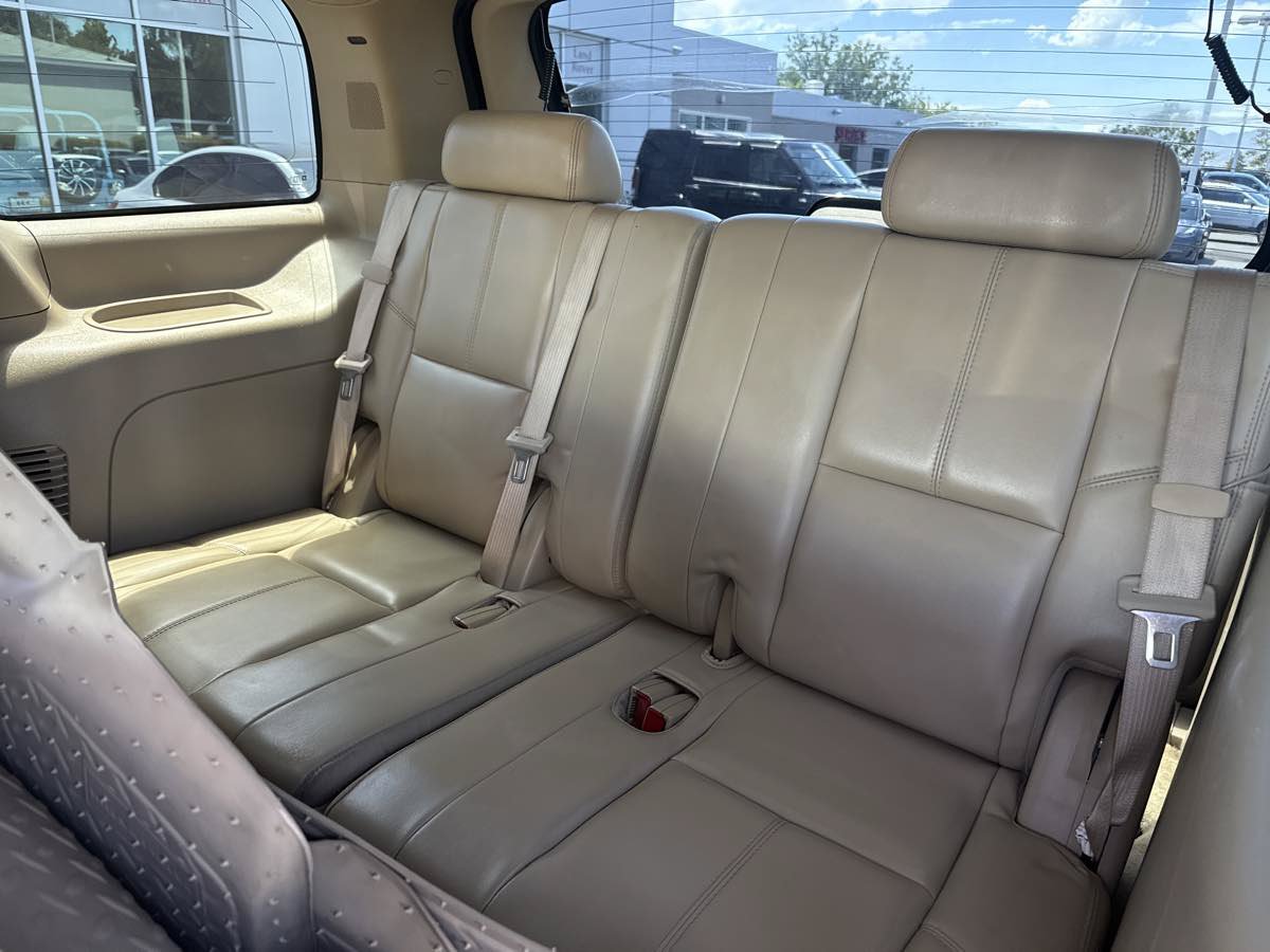 Used 2007 GMC Yukon Denali AWD/4WD image 14