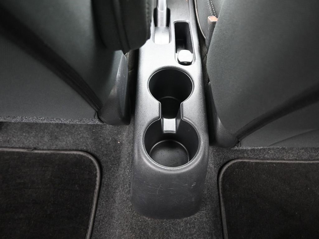 Used 2019 Nissan Versa SV image 27