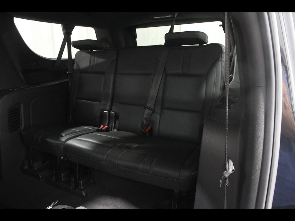 Used 2022 Chevrolet Suburban RST w/ Luxury Package AWD/4WD image 20