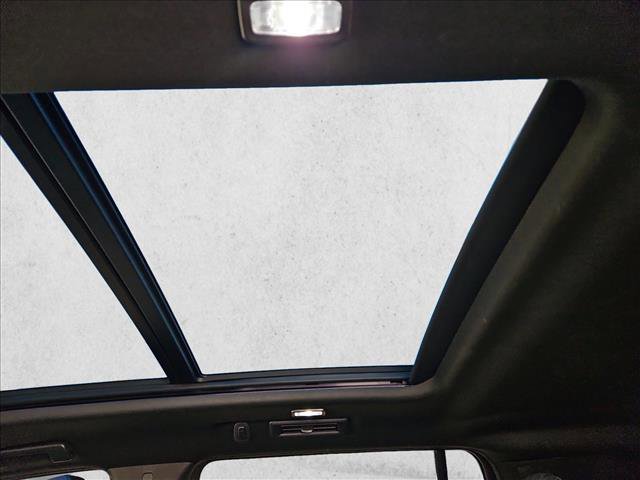 Used 2023 Cadillac Escalade ESV Premium Luxury w/ Performance Package image 20