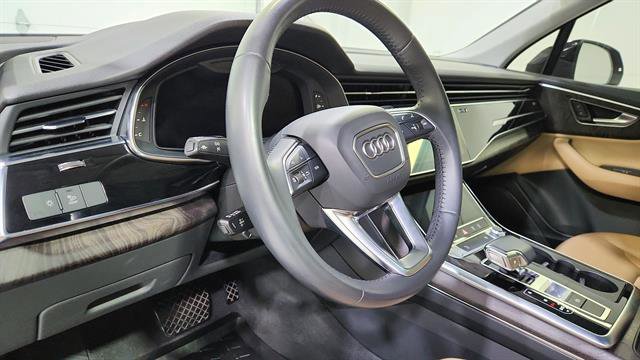 Used 2020 Audi Q7 3.0T Premium w/ Convenience Package image 10