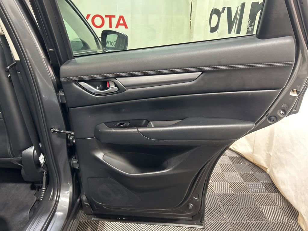 Used 2019 MAZDA CX-5 Touring FWD image 14