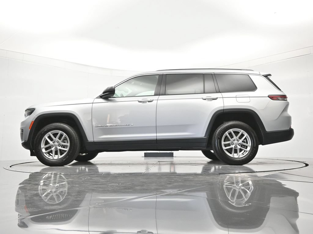 Used 2024 Jeep Grand Cherokee L Laredo RWD image 43