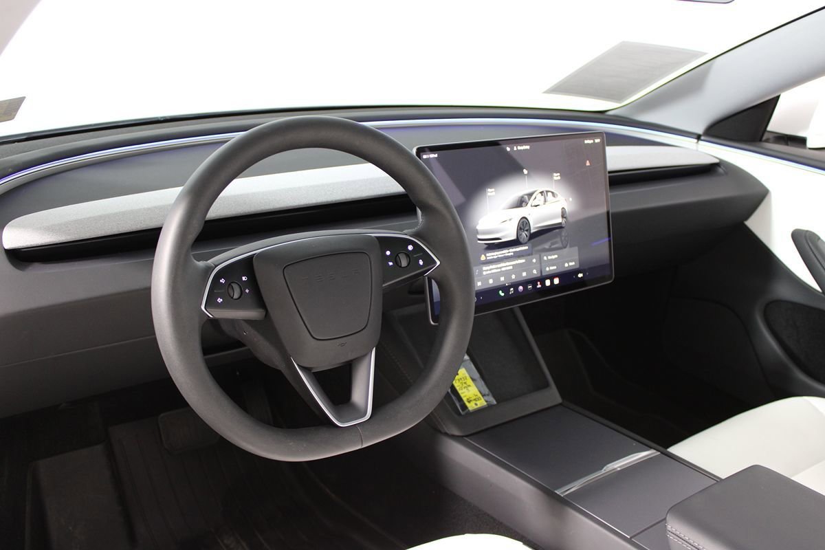 Used 2025 Tesla Model 3 Long Range RWD image 7