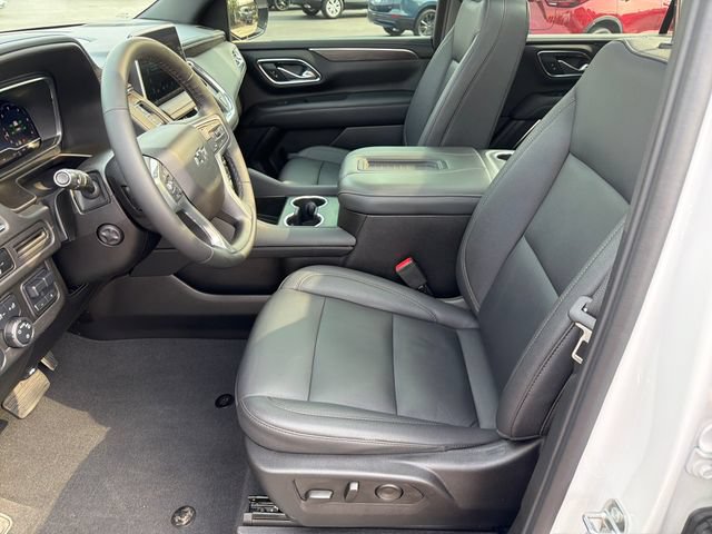 Used 2023 Chevrolet Tahoe Z71 w/ Luxury Package AWD/4WD image 9