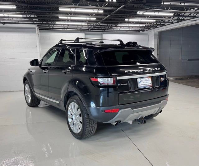 Used 2018 Land Rover Range Rover Evoque HSE image 3