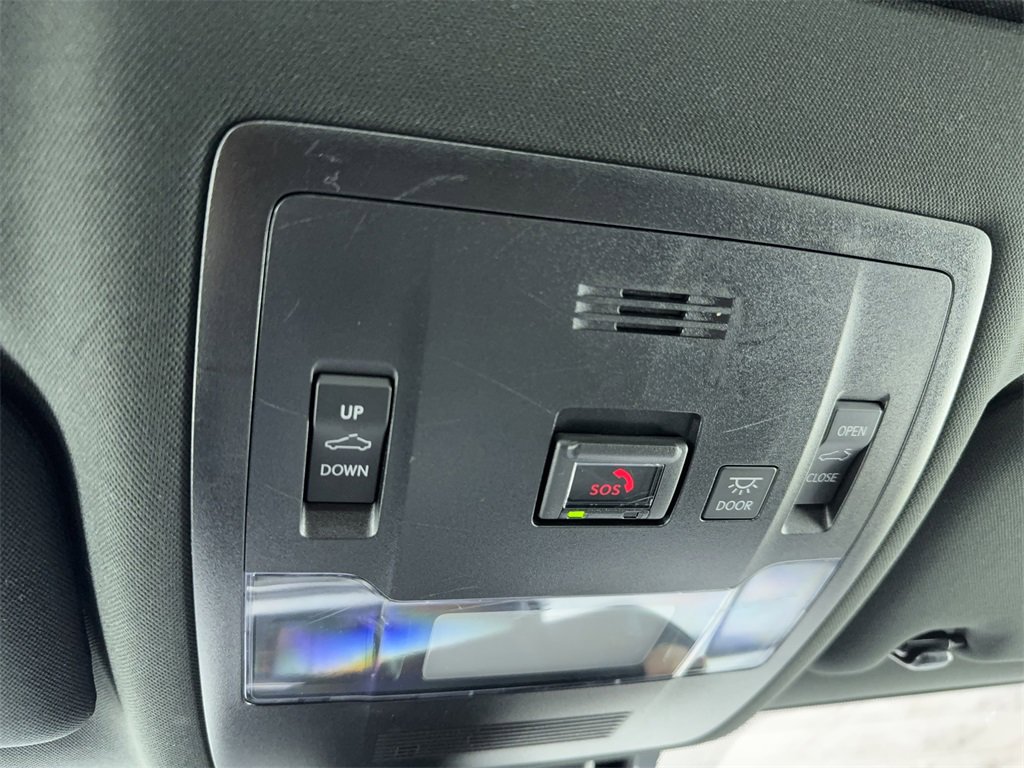 Used 2023 Lexus IS 300 AWD w/ Premium Package image 34