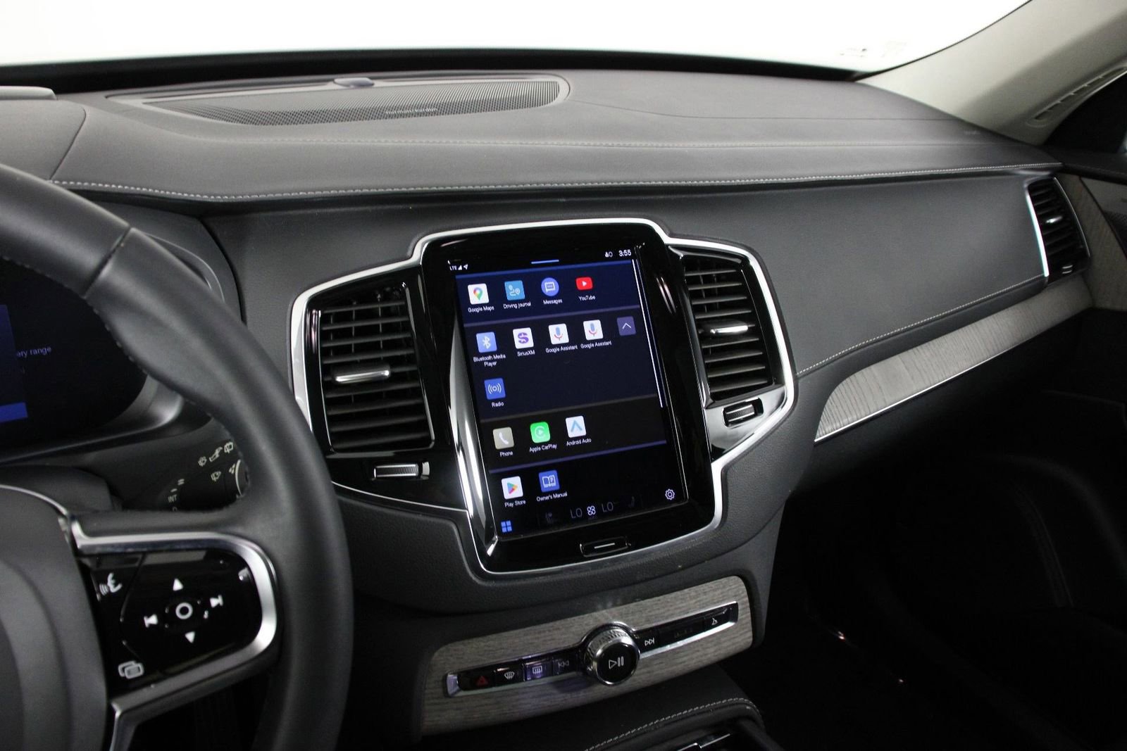 Used 2023 Volvo XC90 T8 Ultimate image 9