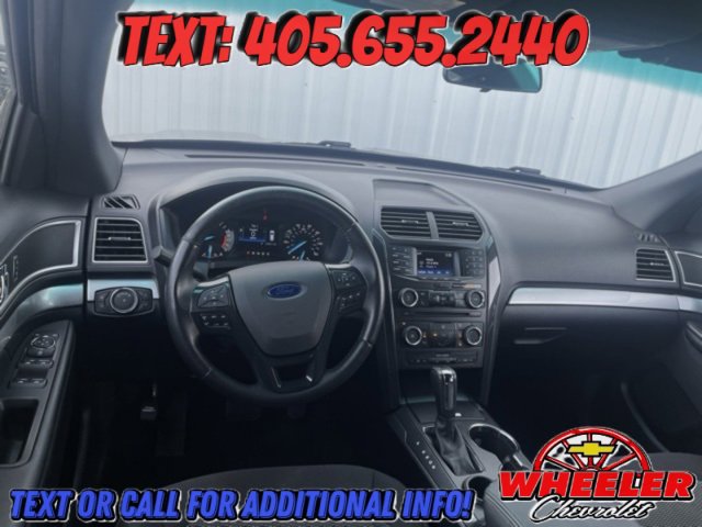 Used 2017 Ford Explorer XLT image 14
