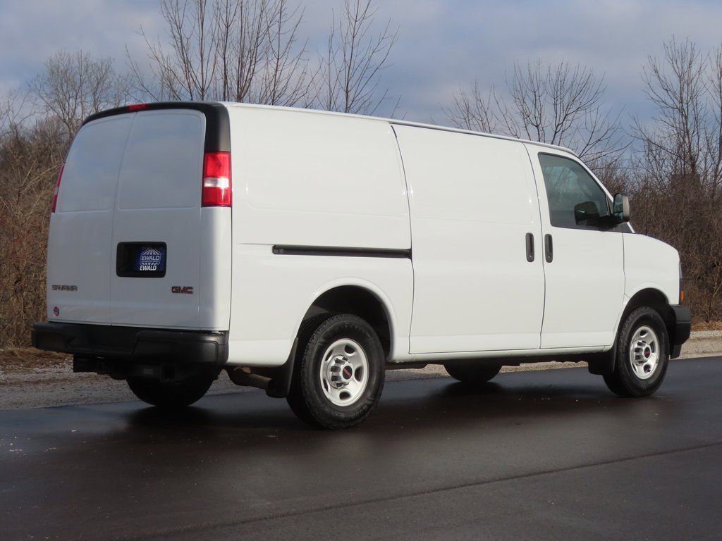 Used 2023 GMC Savana 2500 w/ Driver Convenience Package image 3