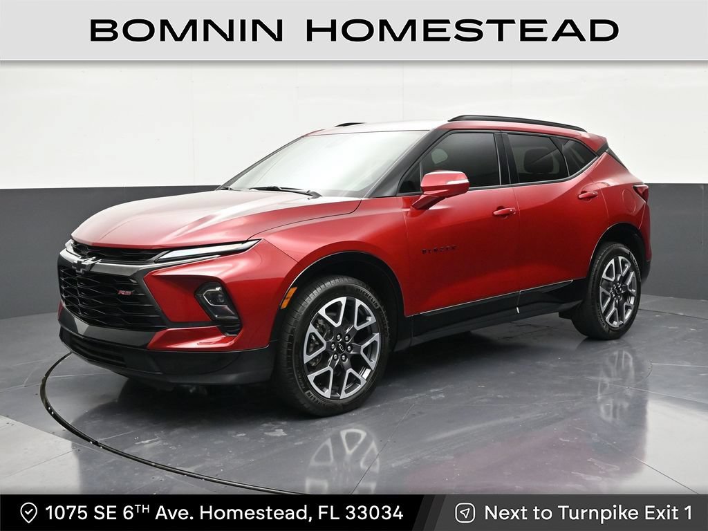 Used 2025 Chevrolet Blazer RS FWD image 1
