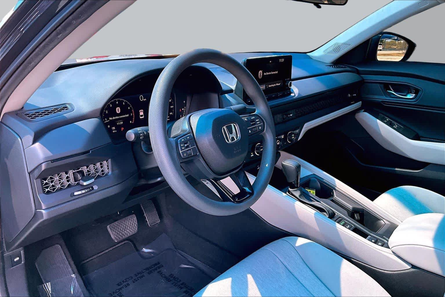Used 2024 Honda Accord EX image 18