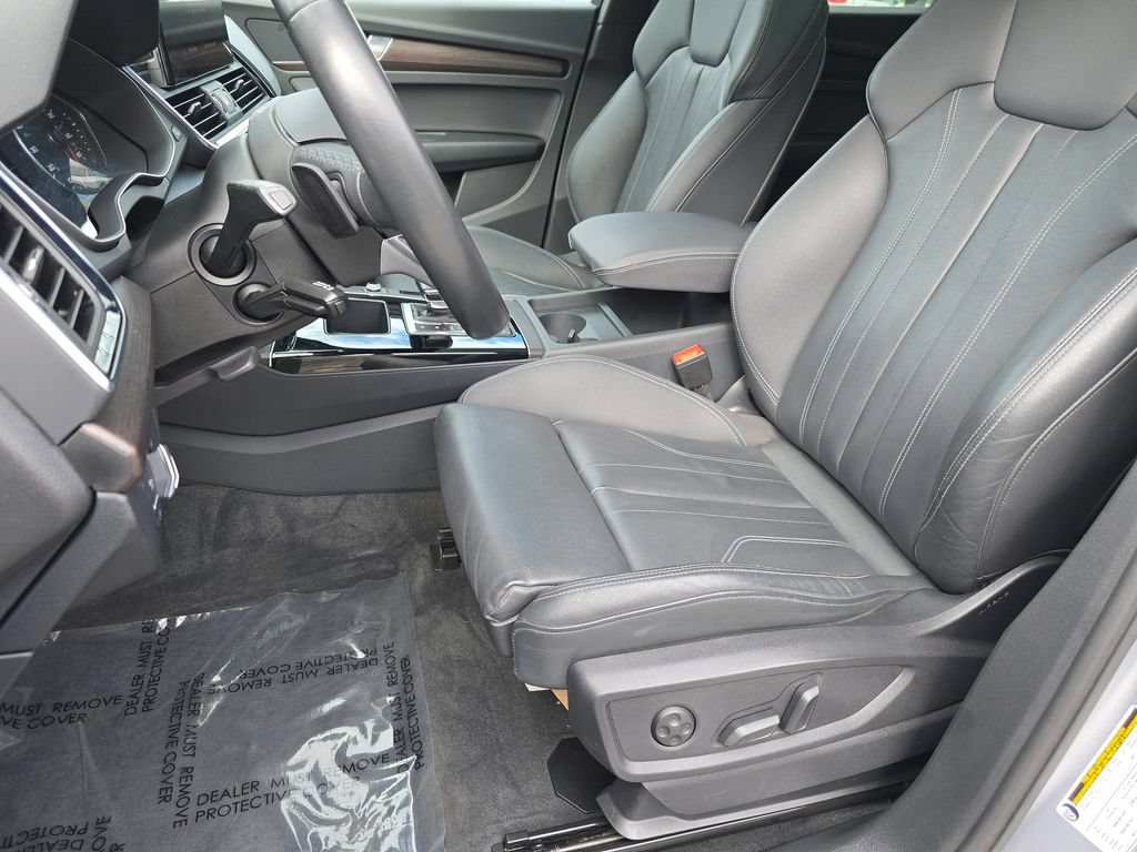 Used 2023 Audi Q5 2.0T Premium w/ Convenience Package AWD/4WD image 23