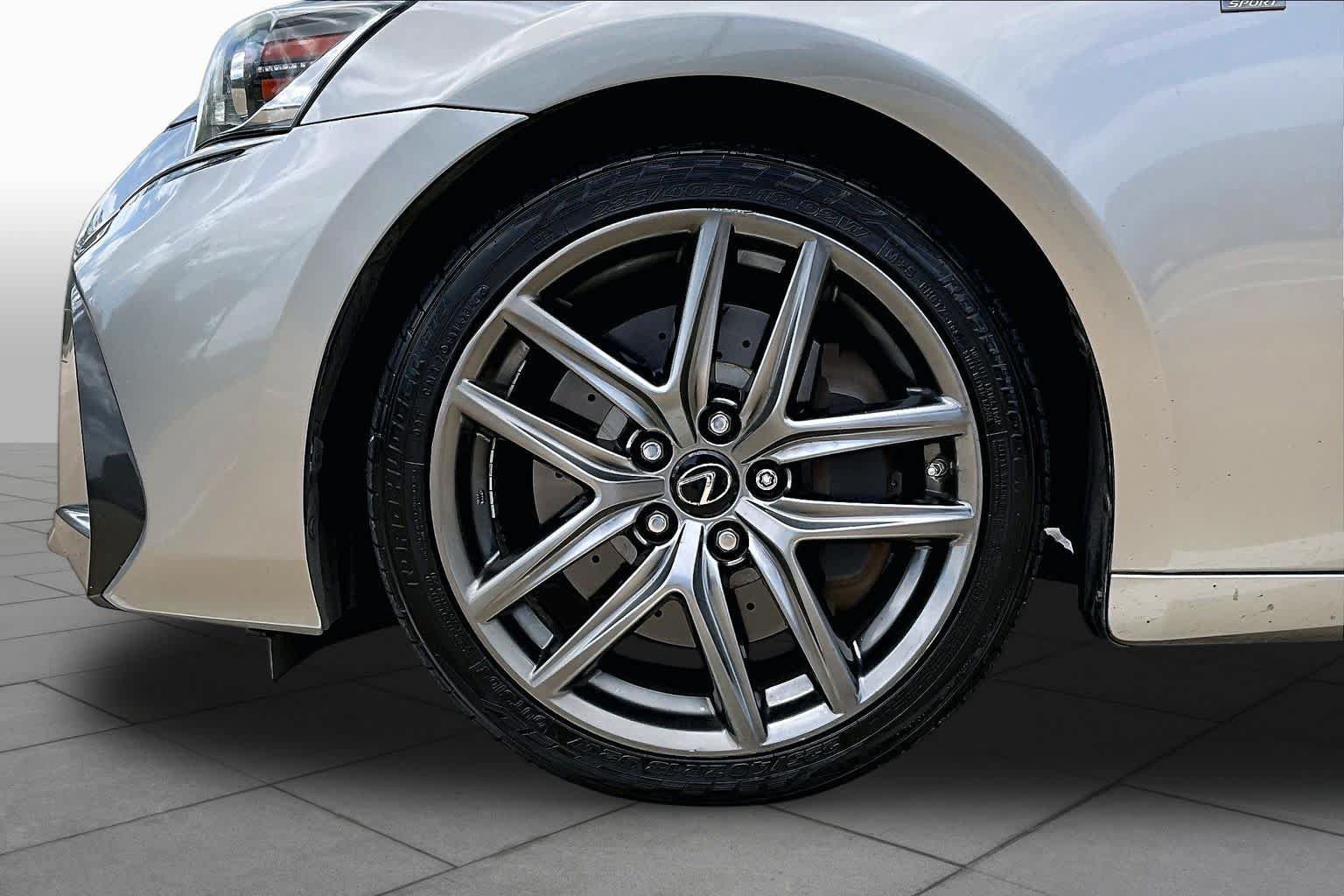 Used 2017 Lexus IS 200t F Sport w/ F Sport Package RWD image 11