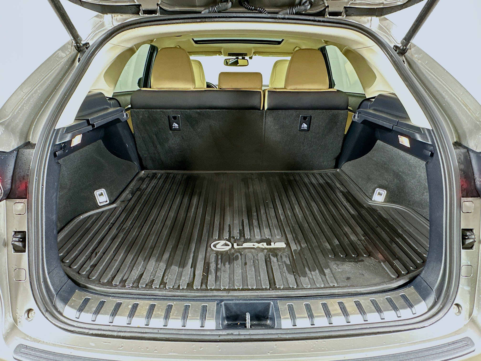 Used 2016 Lexus NX 300h AWD image 29