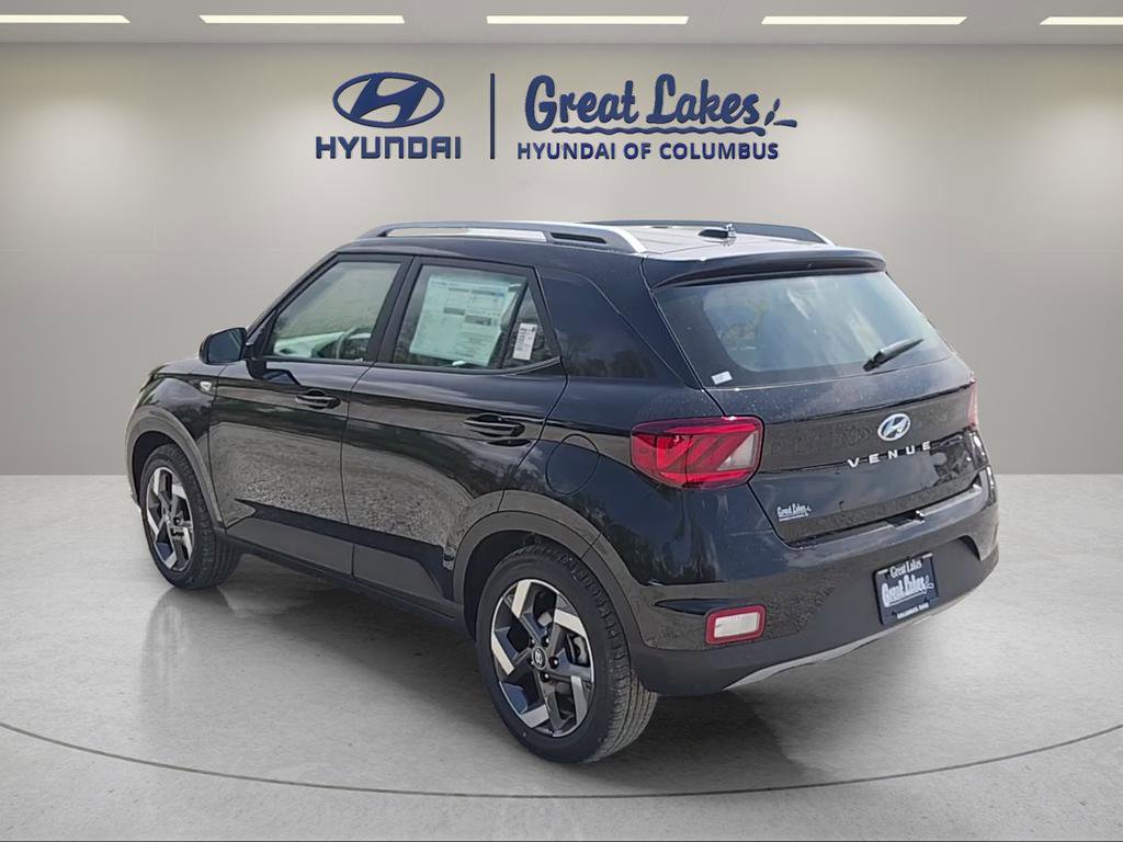 New 2026 Hyundai Venue SEL FWD image 7