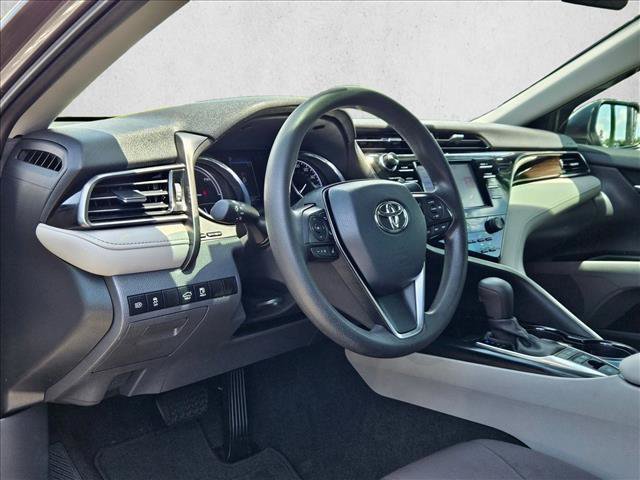 Used 2020 Toyota Camry LE FWD image 10