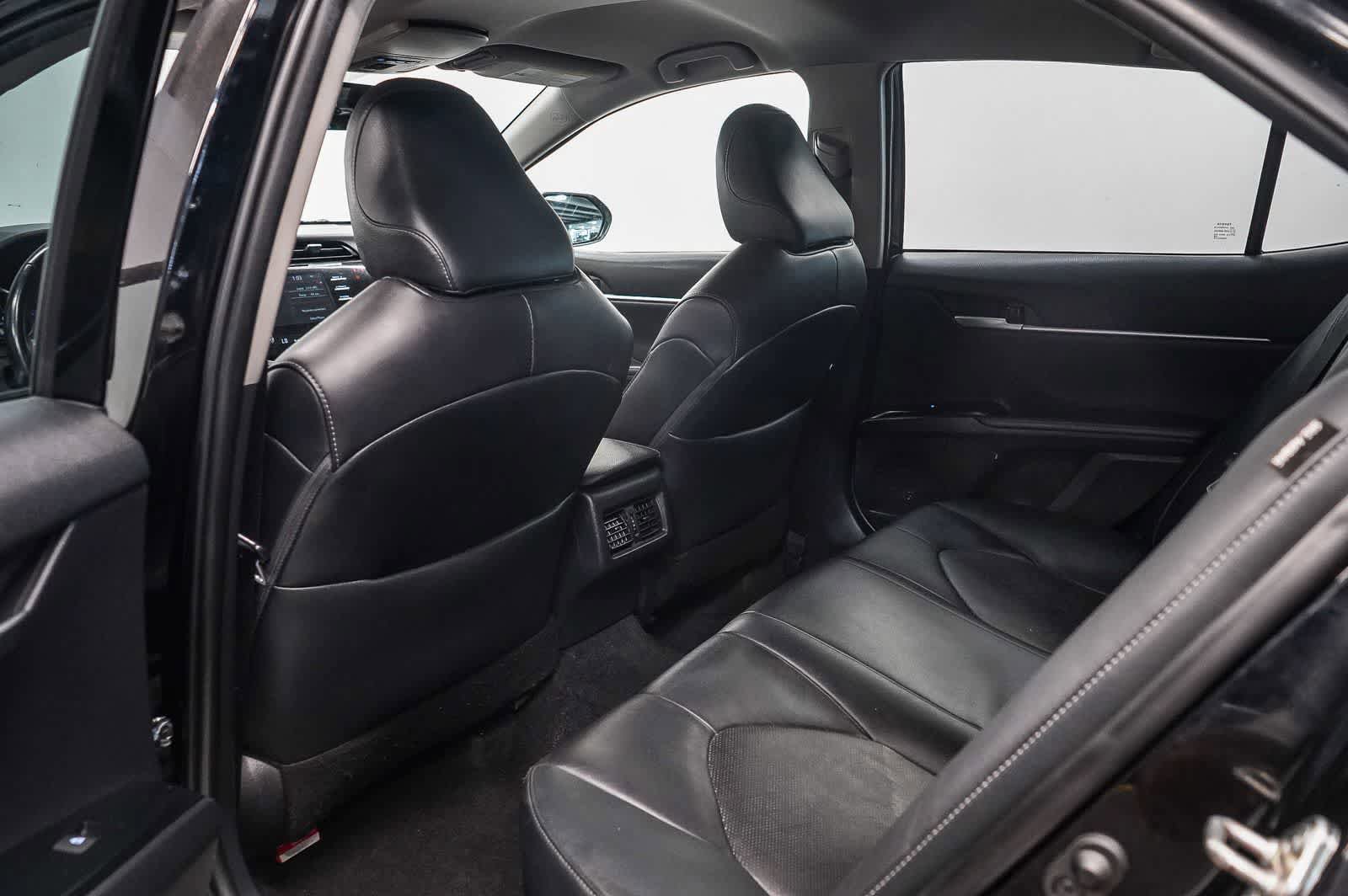 Used 2019 Toyota Camry XSE w/ Carpet Mat Package image 18
