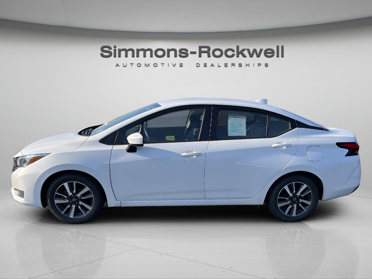 Used 2025 Nissan Versa SV FWD image 2