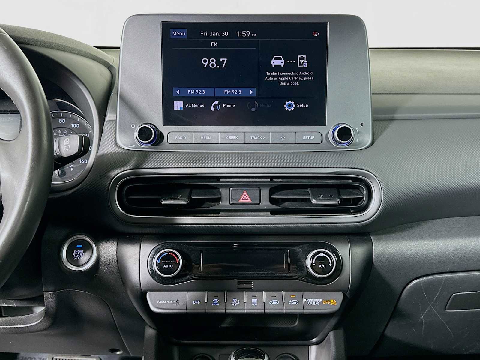 Used 2022 Hyundai Kona SEL w/ Convenience Package image 13