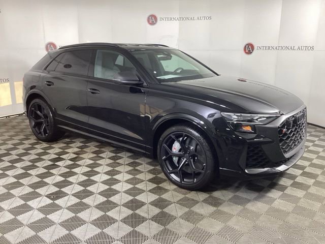 New 2026 Audi RS Q8 performance image 3