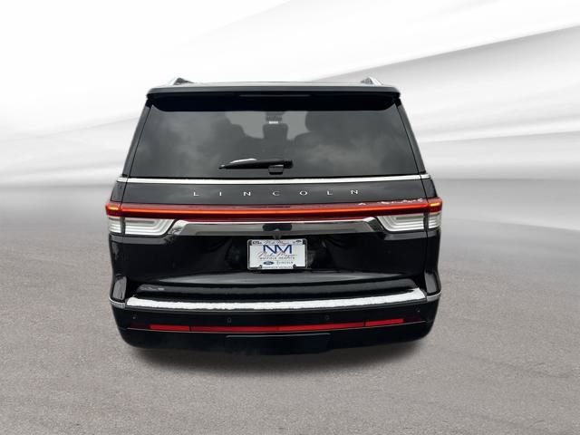 Used 2024 Lincoln Navigator L 4WD image 6