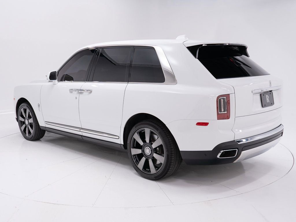 Certified 2024 Rolls-Royce Cullinan image 3