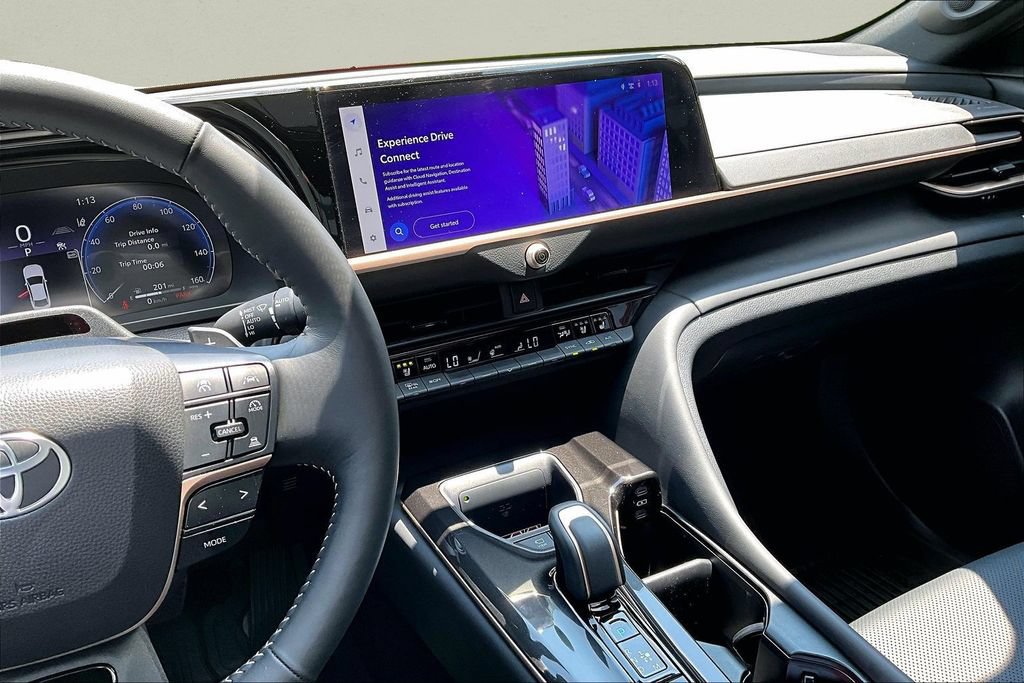 Certified 2025 Toyota Crown Platinum AWD/4WD image 12