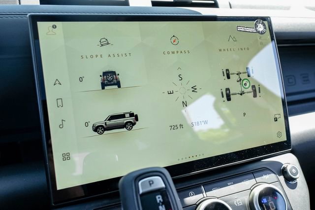 New 2026 Land Rover Defender 110 X-Dynamic SE AWD/4WD image 33