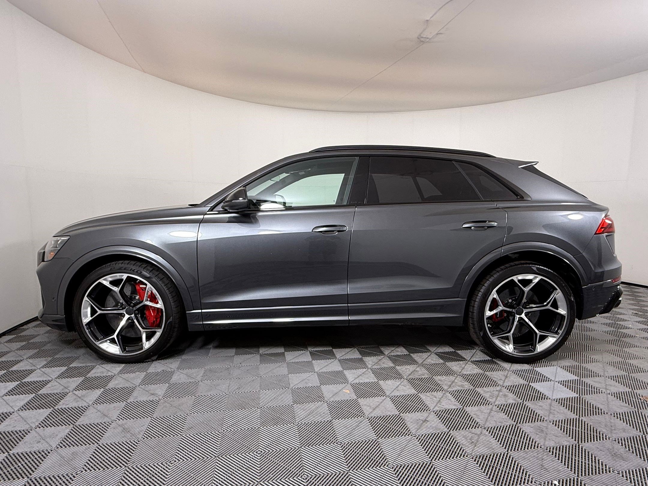 New 2026 Audi RS Q8 performance image 2