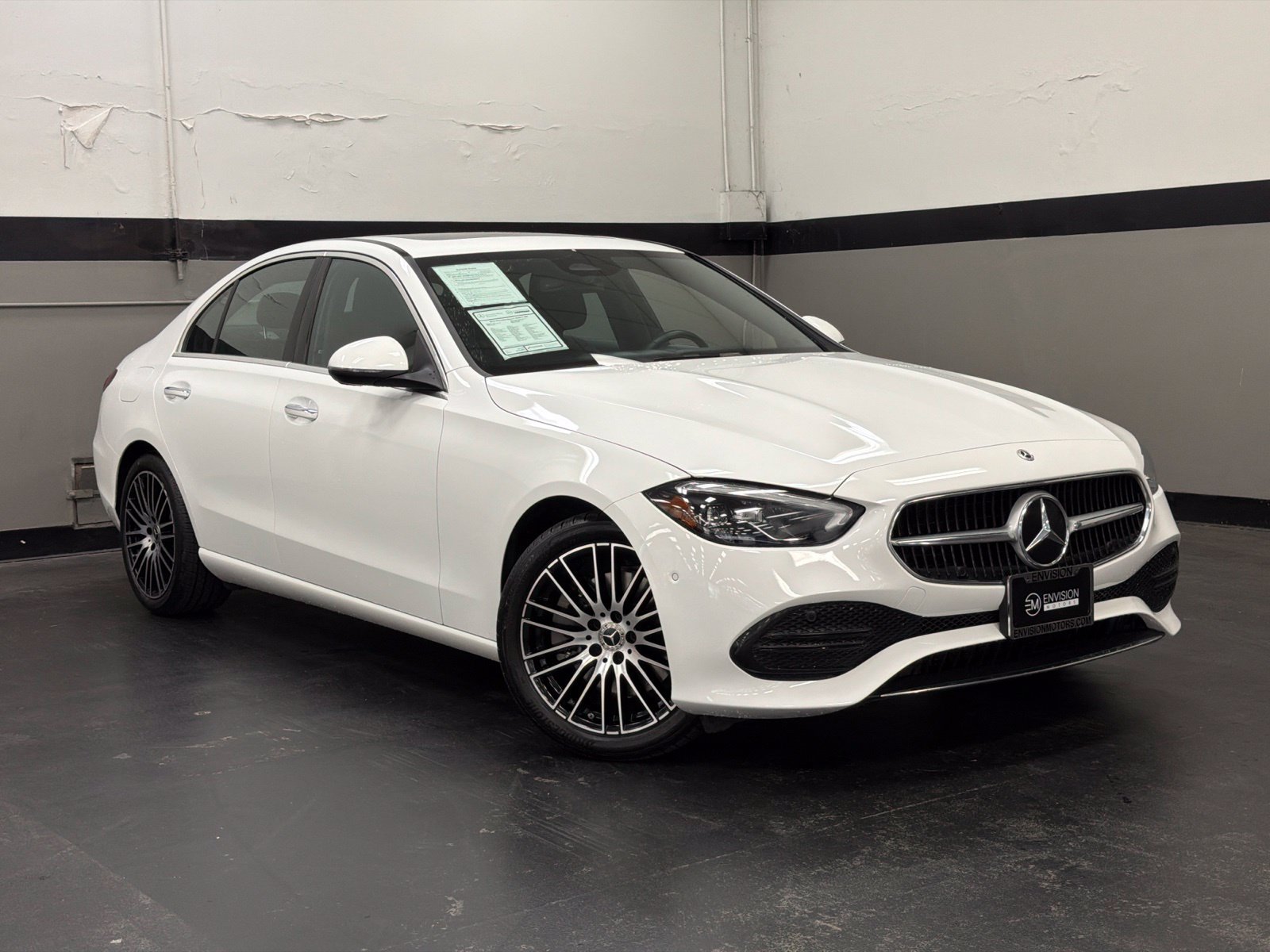 Used 2023 Mercedes-Benz C 300 Sedan image 2