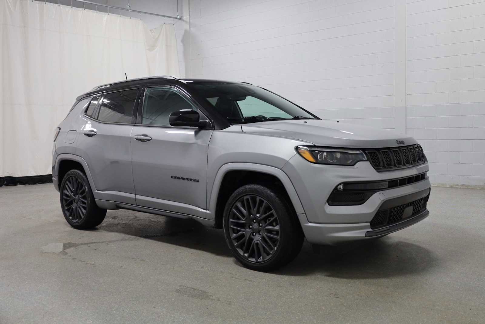 Used 2023 Jeep Compass High Altitude AWD/4WD image 13