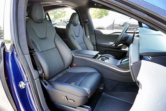 Used 2023 Tesla Model X AWD/4WD image 14