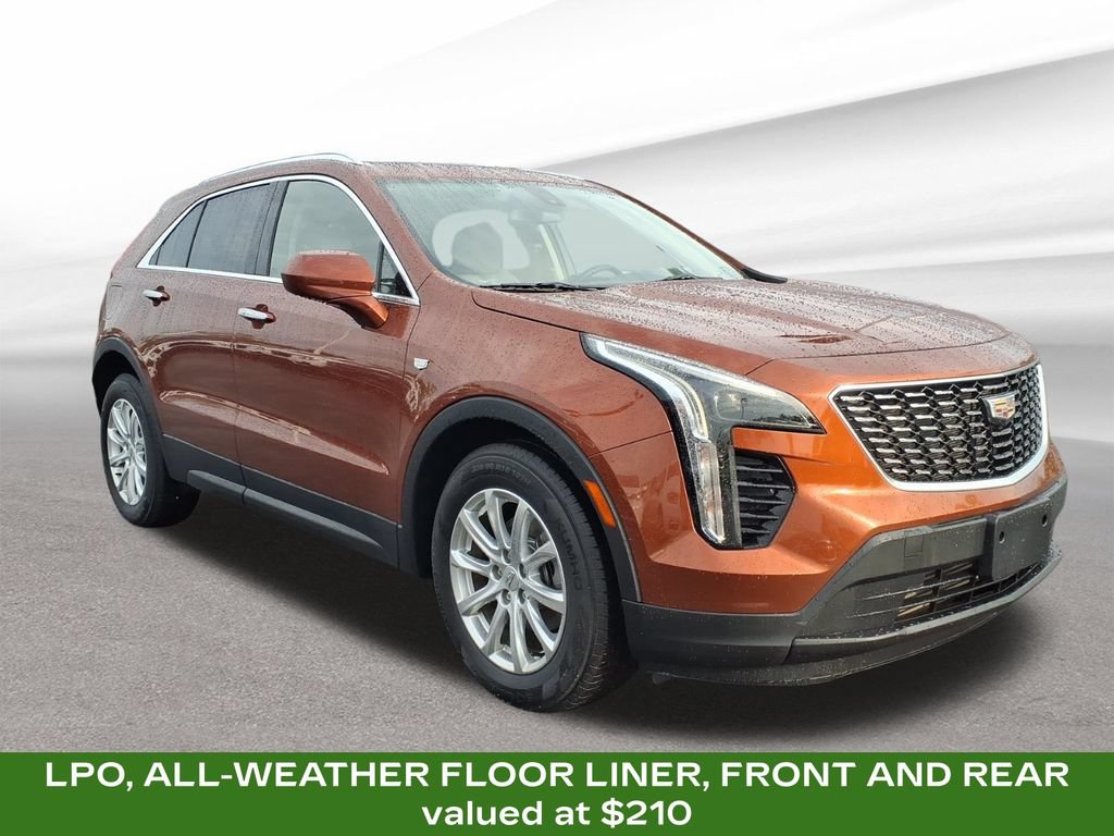 Certified 2019 Cadillac XT4 Luxury w/ Cold Weather Package FWD image 8