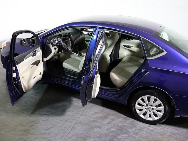 Used 2016 Nissan Sentra S FWD image 5