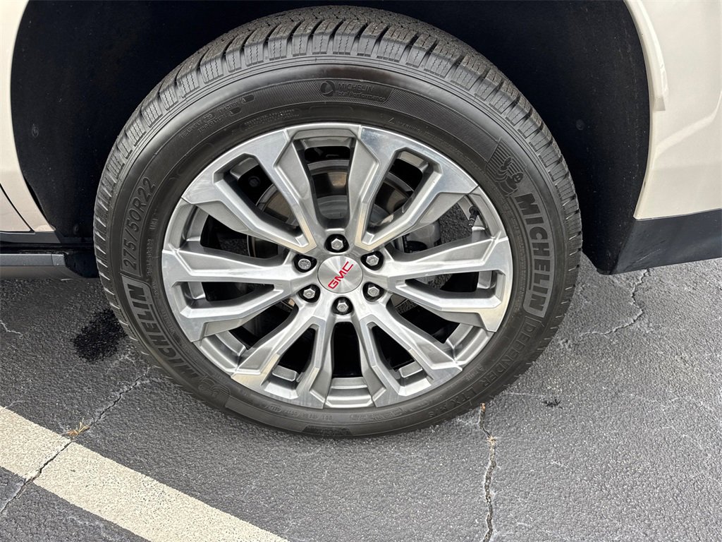 Used 2021 GMC Yukon Denali w/ Denali Premium Package image 22