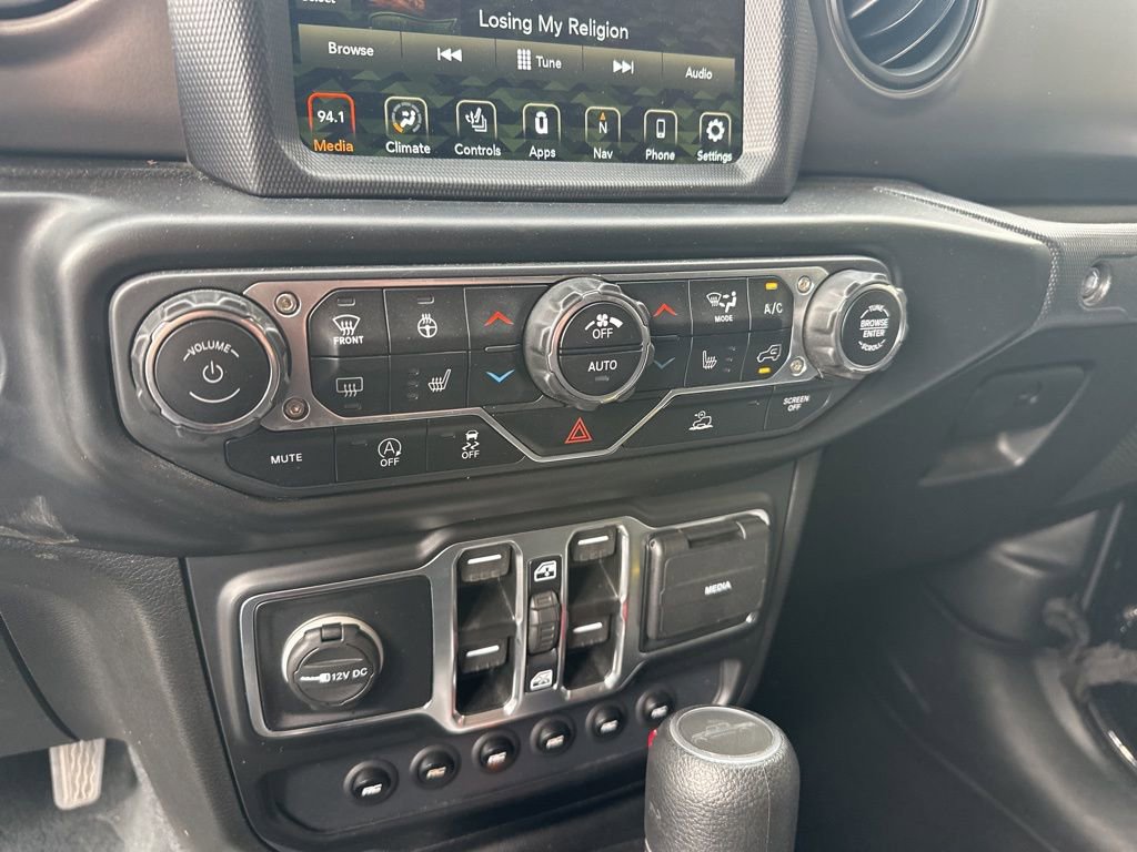 Certified 2022 Jeep Gladiator Sport AWD/4WD image 17