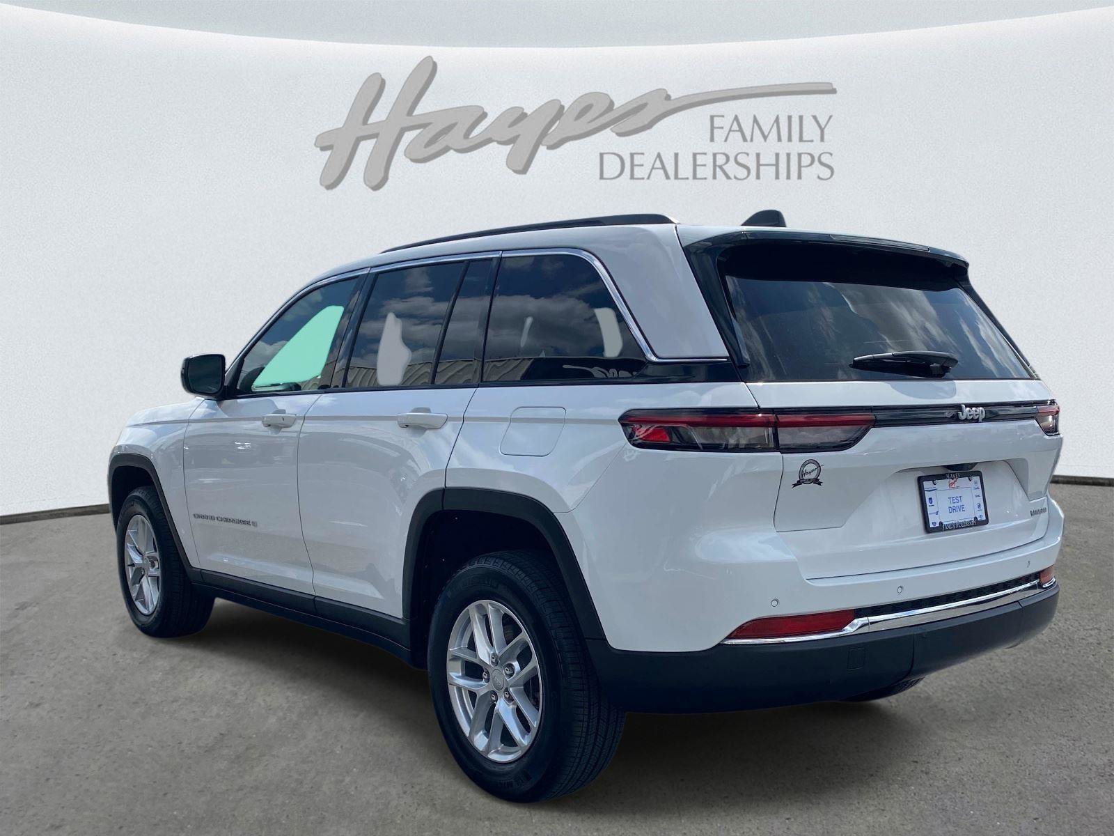 Certified 2024 Jeep Grand Cherokee Laredo X w/ Luxury Tech Group I image 8