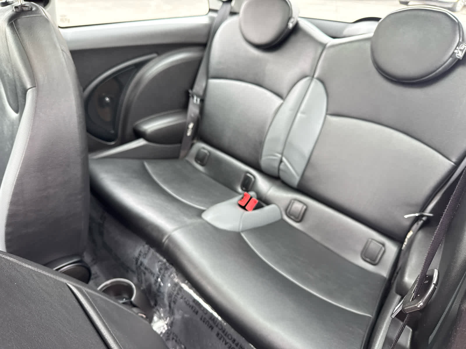 Used 2010 MINI Cooper Hardtop image 13