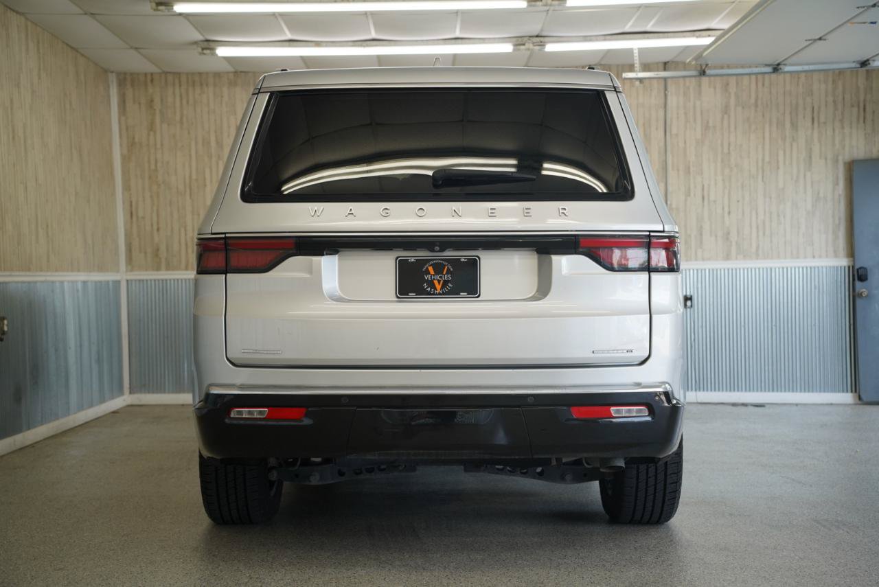 Used 2022 Jeep Wagoneer Series III w/ Convenience Group I AWD/4WD image 8
