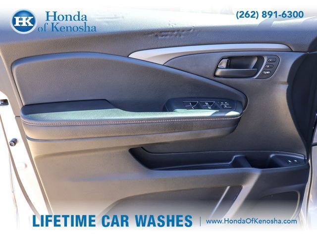 Used 2023 Honda Passport TrailSport image 22