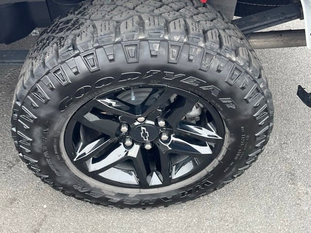 Used 2023 Chevrolet Silverado 1500 Custom Trail Boss w/ LPO, Dark Essentials Package image 7