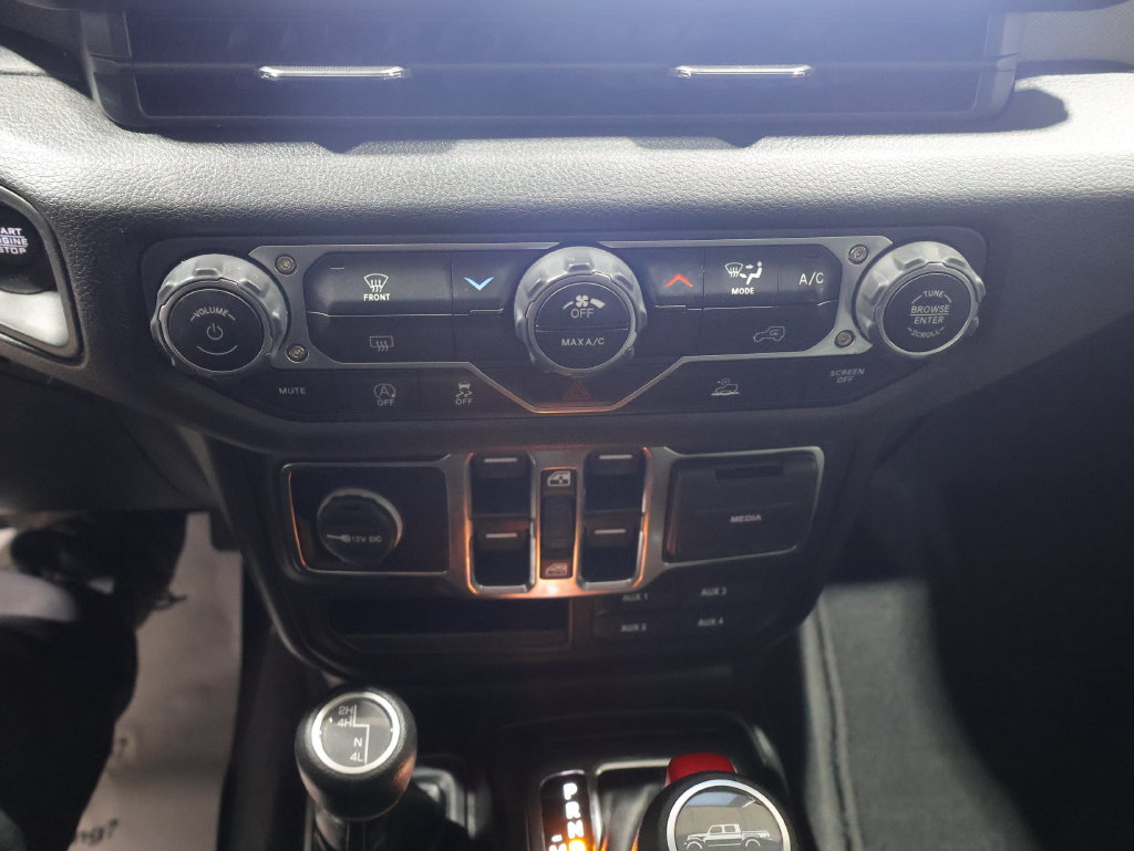 Used 2025 Jeep Gladiator Sport AWD/4WD image 26