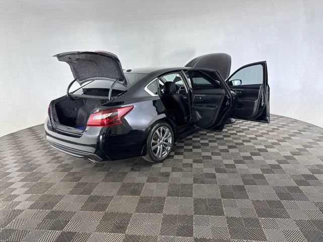 Used 2018 Nissan Altima 2.5 SR w/ SR Special Edition FWD image 14
