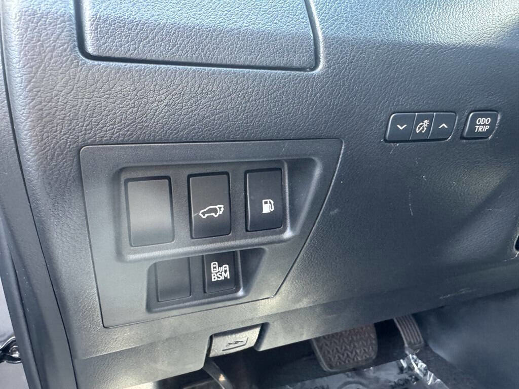 Used 2013 Lexus RX 450h AWD w/ Navigation Pkg image 22