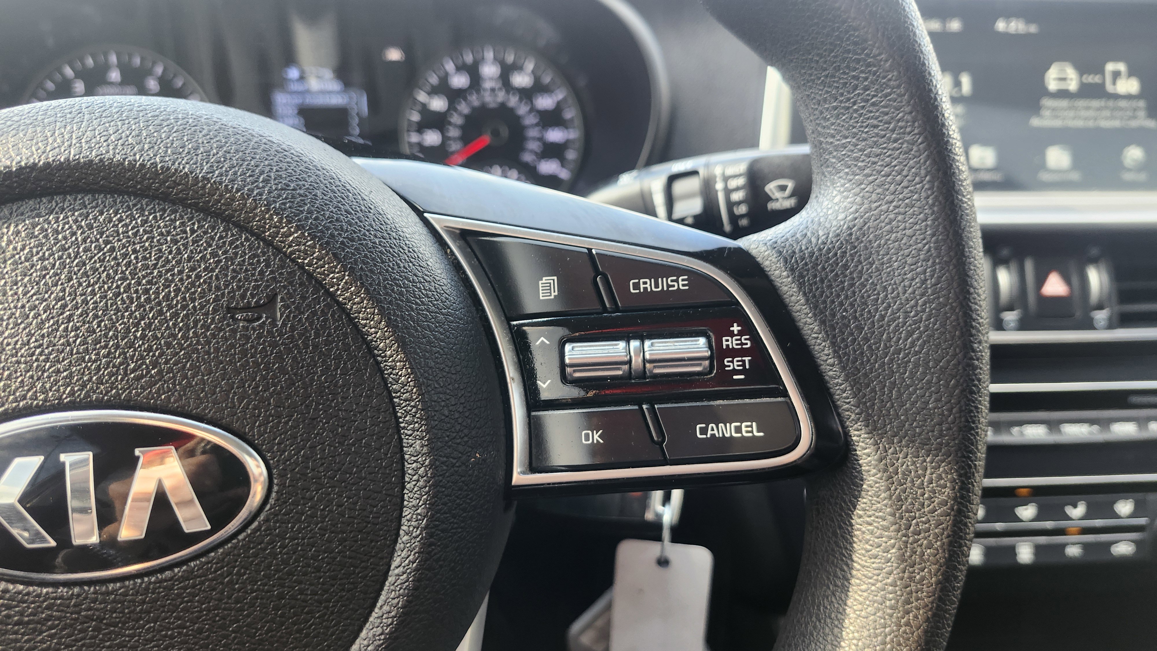 Used 2020 Kia Optima LX image 29